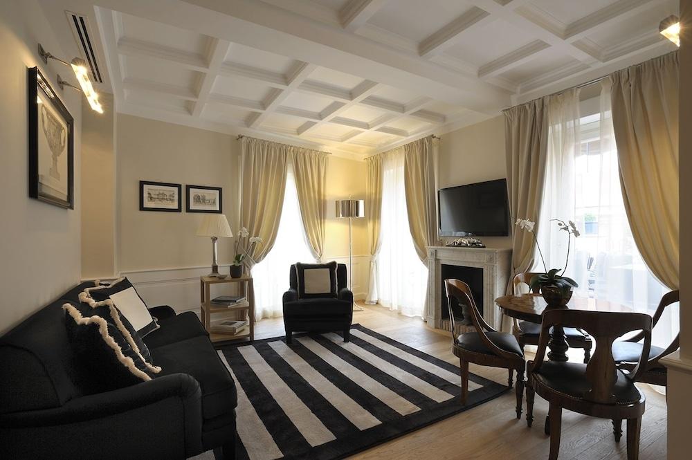 Trevi Palace Luxury Inn Rome Room photo